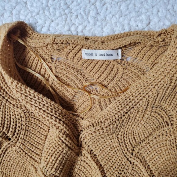 Moon & Madison Mustard Yellow Sweater Balloon Sleeve - Picture 10 of 12